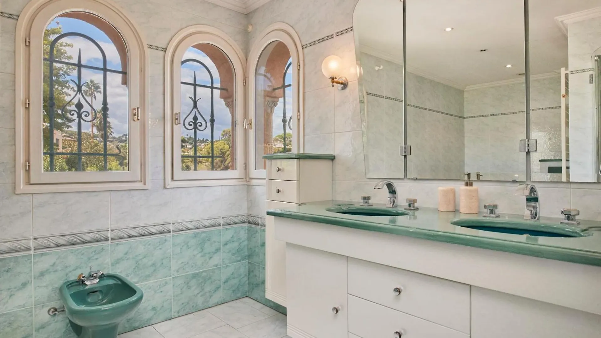 Immogroom - Luxury Villa - Swimming Pool - Fitness - Ac Vallauris 0*,
