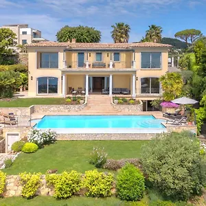 Pertuades With Amazing Sea View And Swimming Pool Vallauris