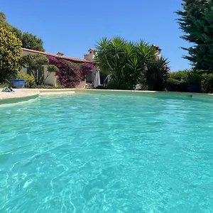 Domaine Des Tuilieres Avec Piscine Vallauris